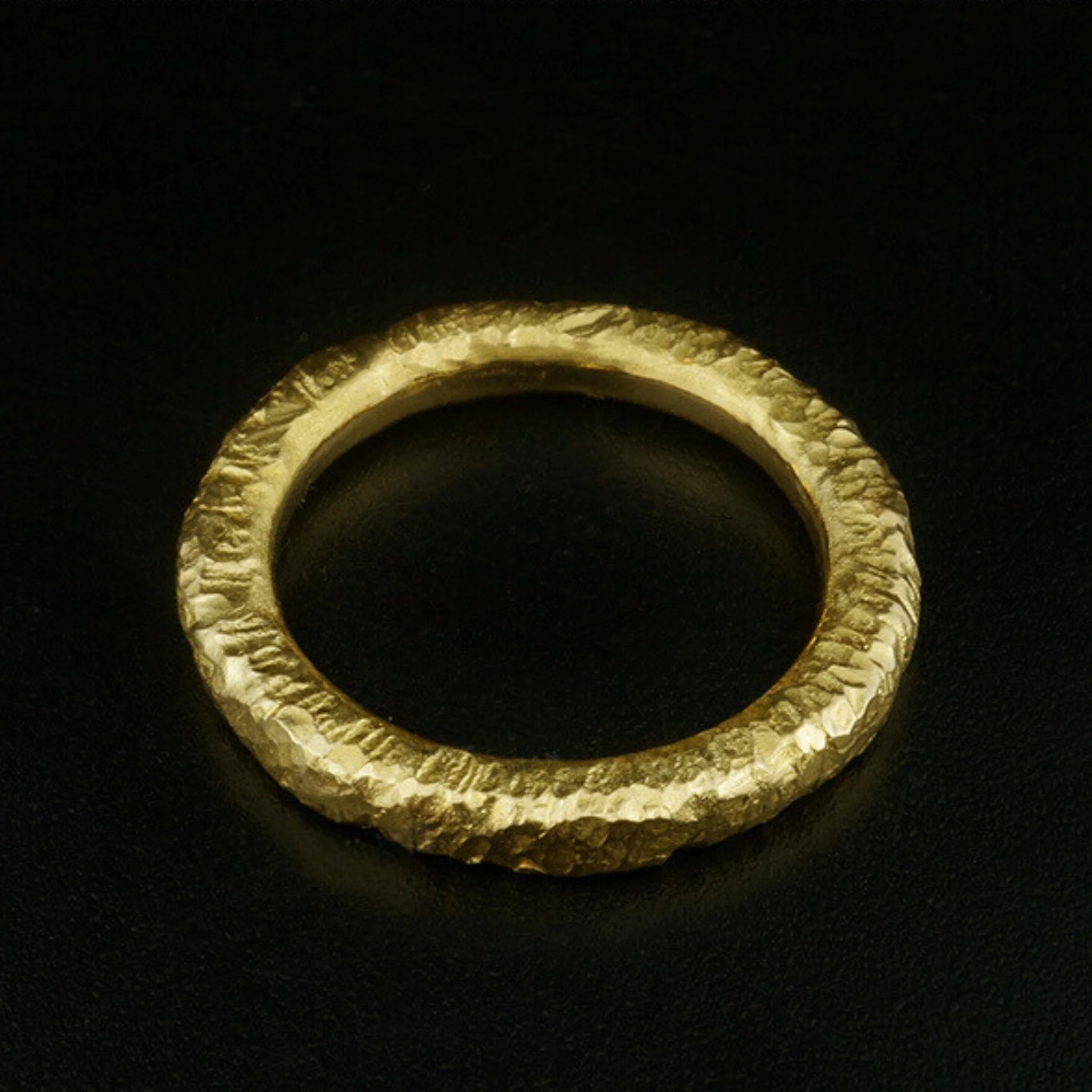 4mm Hammered Donut Ring - Image 14