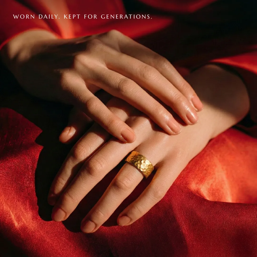 10mm 1oz Hammered Flat Band - Image 3